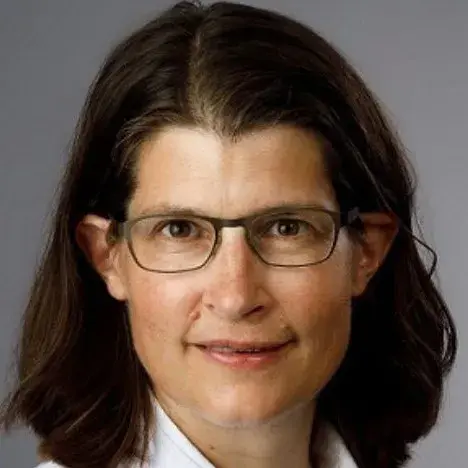 Innovationen in der Endoprothetik – Im Gespräch mit Kniechirurgin Frau Dr. Braun